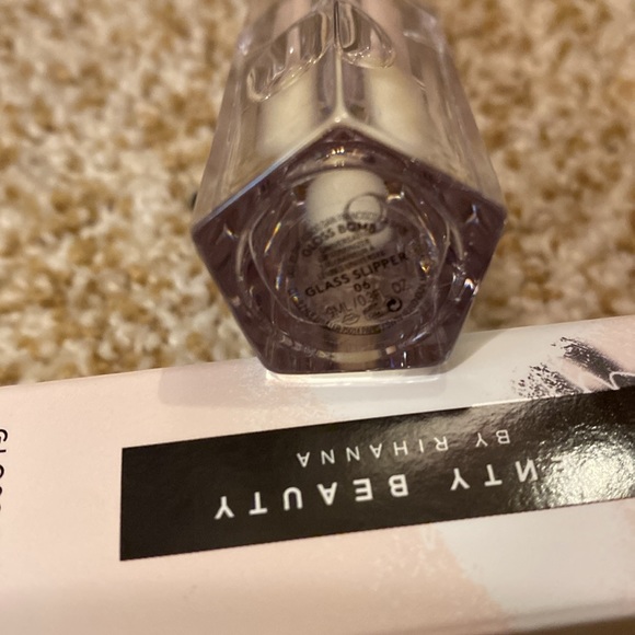Fenty Glass Slipper Lip Luminizer Lip Gloss - Picture 7 of 7